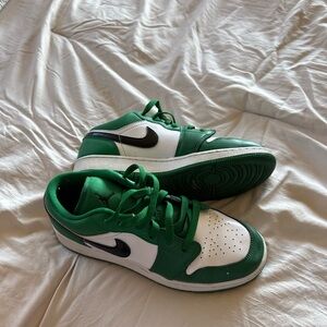 Nike Kids' Jordan 1 Low in Green/White